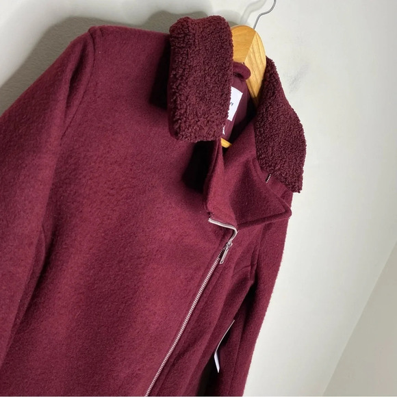 ✨NWT Old Navy Wine Red Long Brushed Felt Sherpa Collar Moto Jacket Coat Medium - Picture 4 of 12